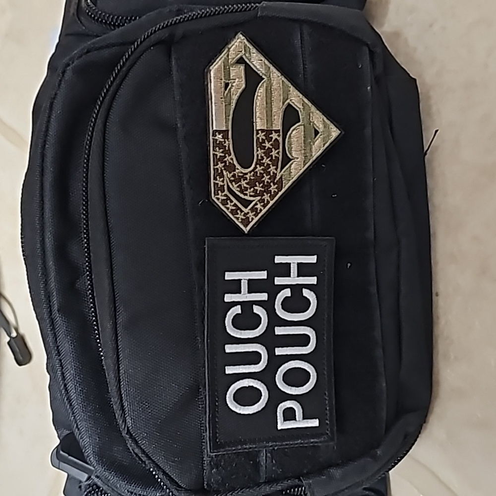 Tactical Sling Bag Conceal Carry - Picture 3 of 9